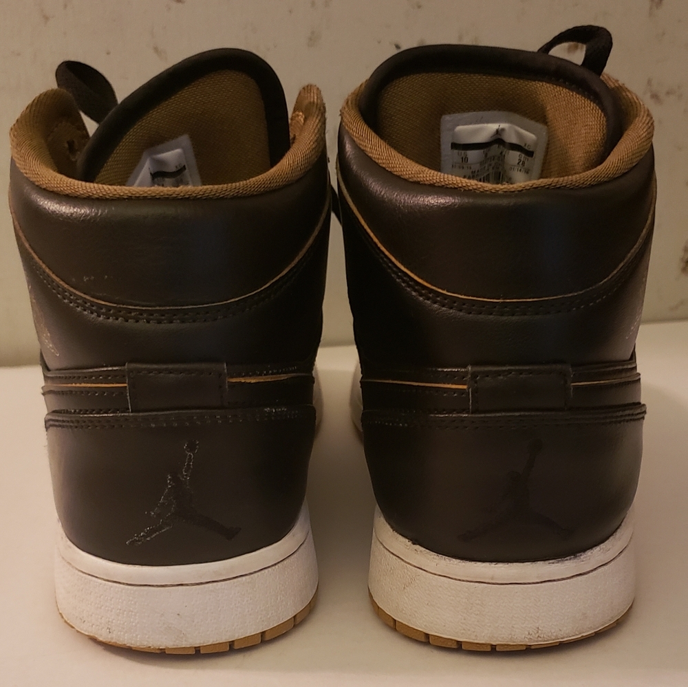 Jordan 1s black and gold